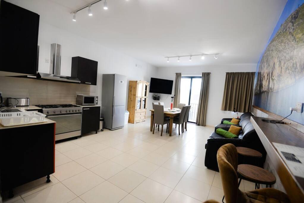 Seaside Xlendi Apartment Luaran gambar